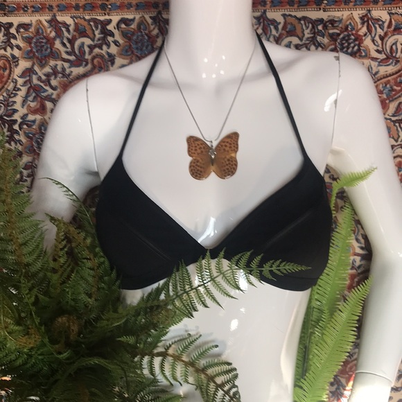 Sterling Silver Resin encased Butterfly Wings Pendant with Leather Cord. - Picture 13 of 15